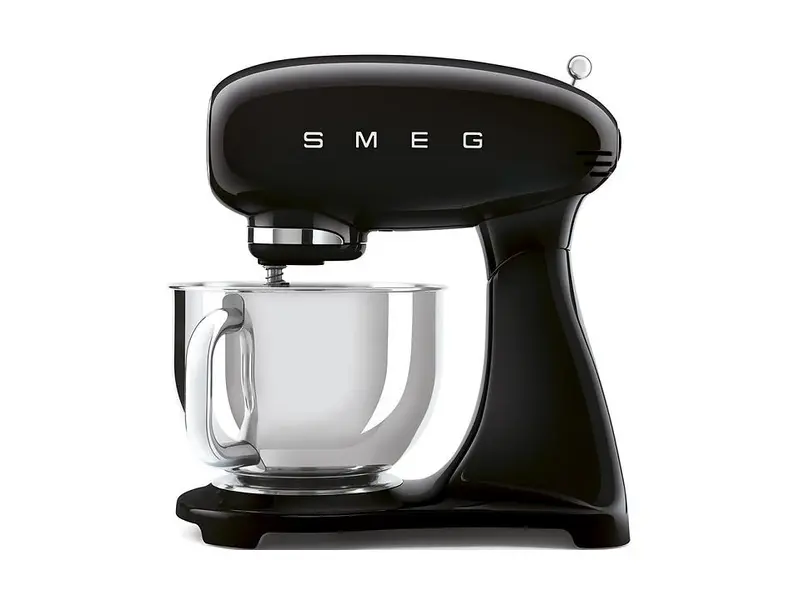 Smeg SMF03 köksmaskin i 50-talsdesign med rostfri skål