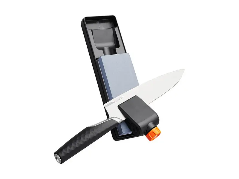 Fiskars Premium brynstensset med natursten och hållare